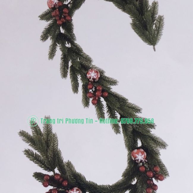 Dây trang trí PE lá chiếc có trang trí