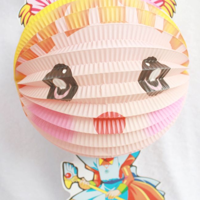 Lồng đèn giấy xếp cô gái