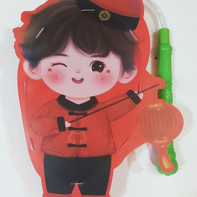 Lồng đèn chạy pin phát nhạc bé trai Trung Hoa