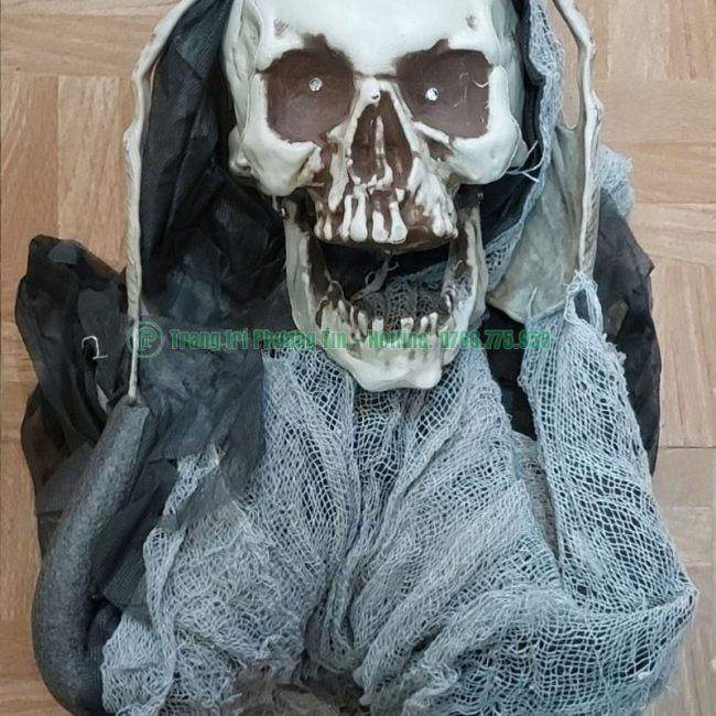 Áo khoác Halloween đầu lâu