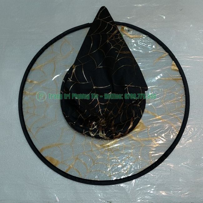 Nón phù thủy đen vành nón trong