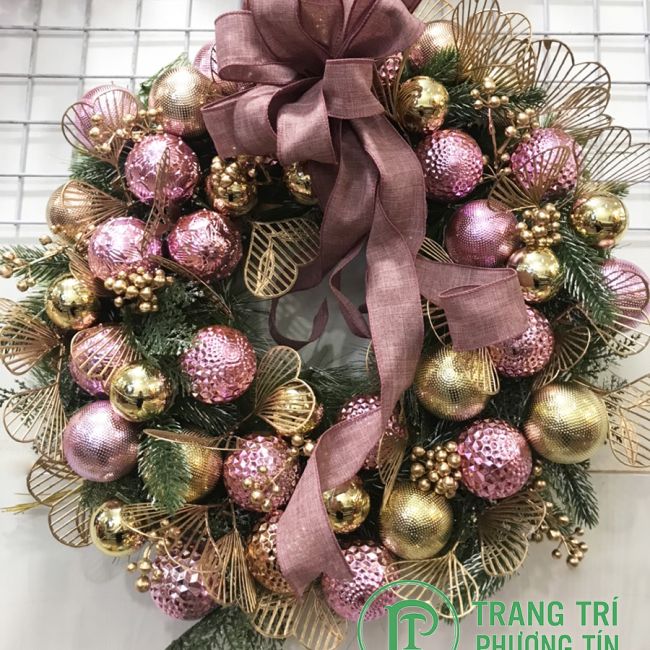 Vòng nguyệt quế nơ hồng quả châu hồng