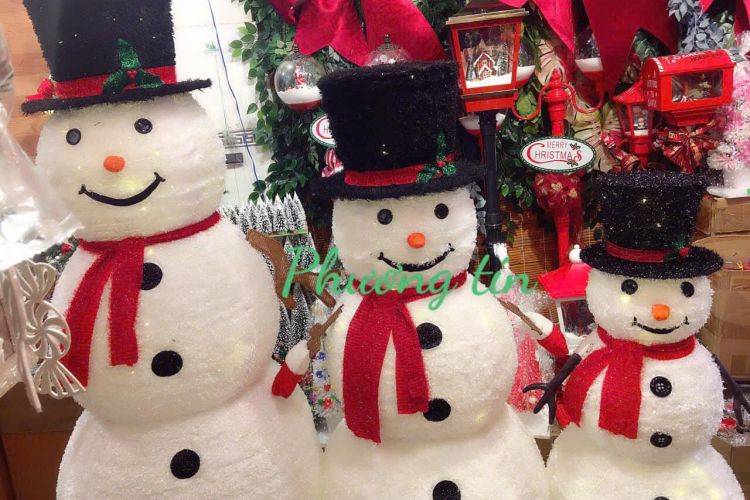 5 gợi ý trang trí Noel cho quán cafe