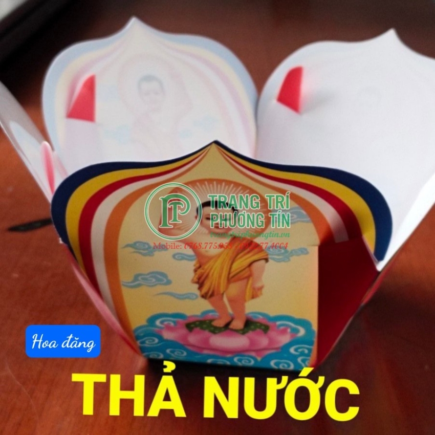 Hoa đăng thả nước